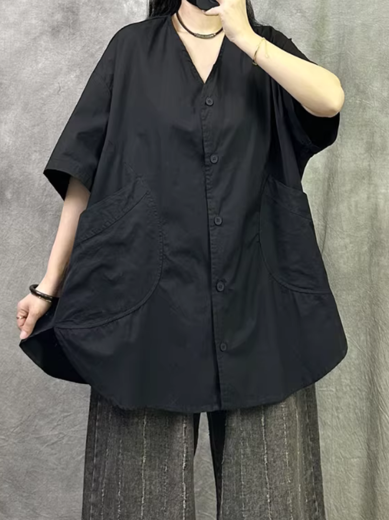 Chic Oversized Shirt in Cotton-Blend with Curved Hem and Pockets