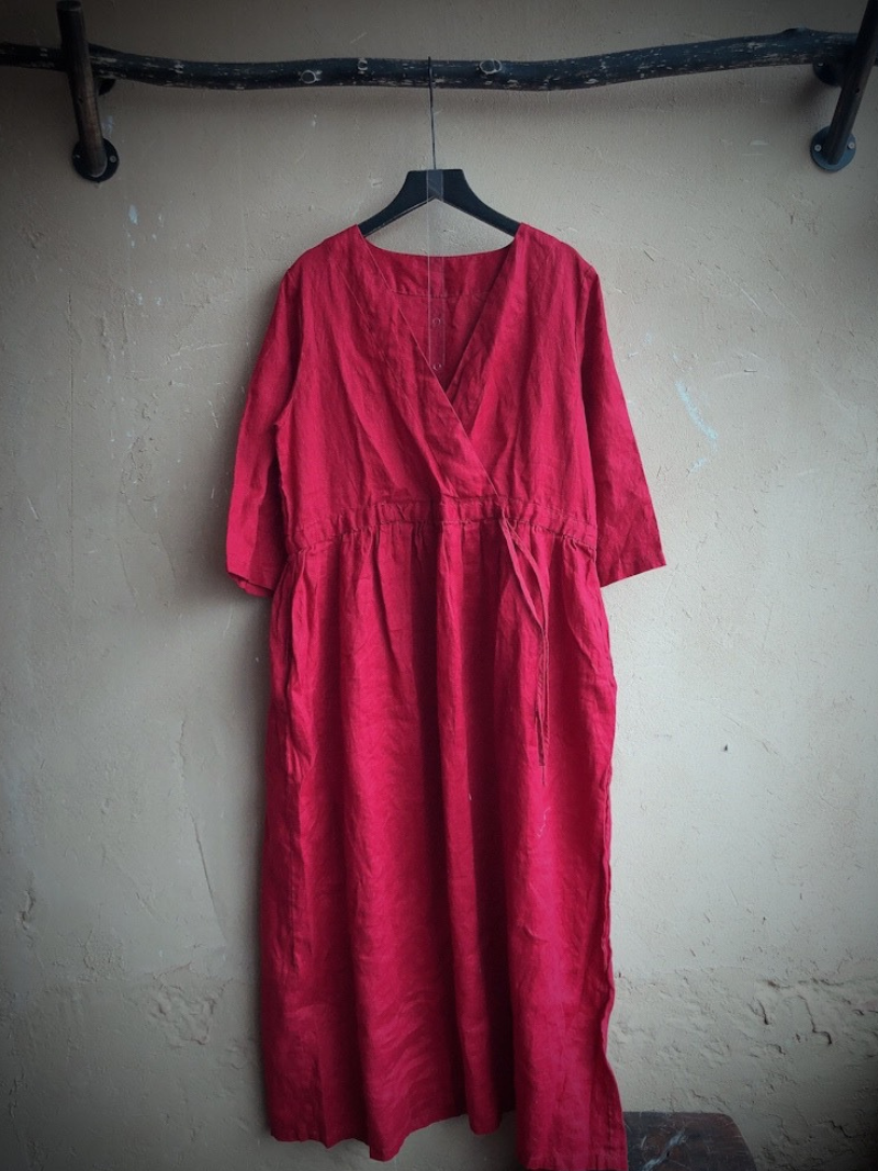 Elegant flowy dresses for women