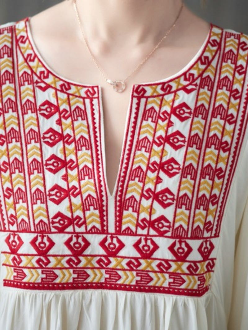 Fermez la robe A-line de poche de broderie pour femmes