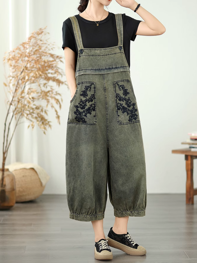 Pantalon lâche d'été pour femmes avec poches de fleurs dans l'ensemble dungaree