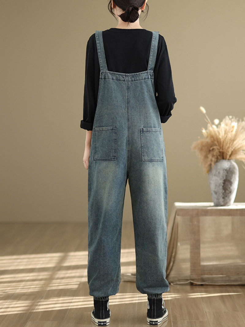 The functional pockets Dungaree