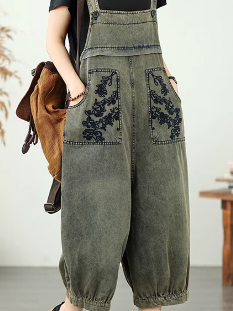 Pantalon lâche d'été pour femmes avec poches de fleurs dans l'ensemble dungaree