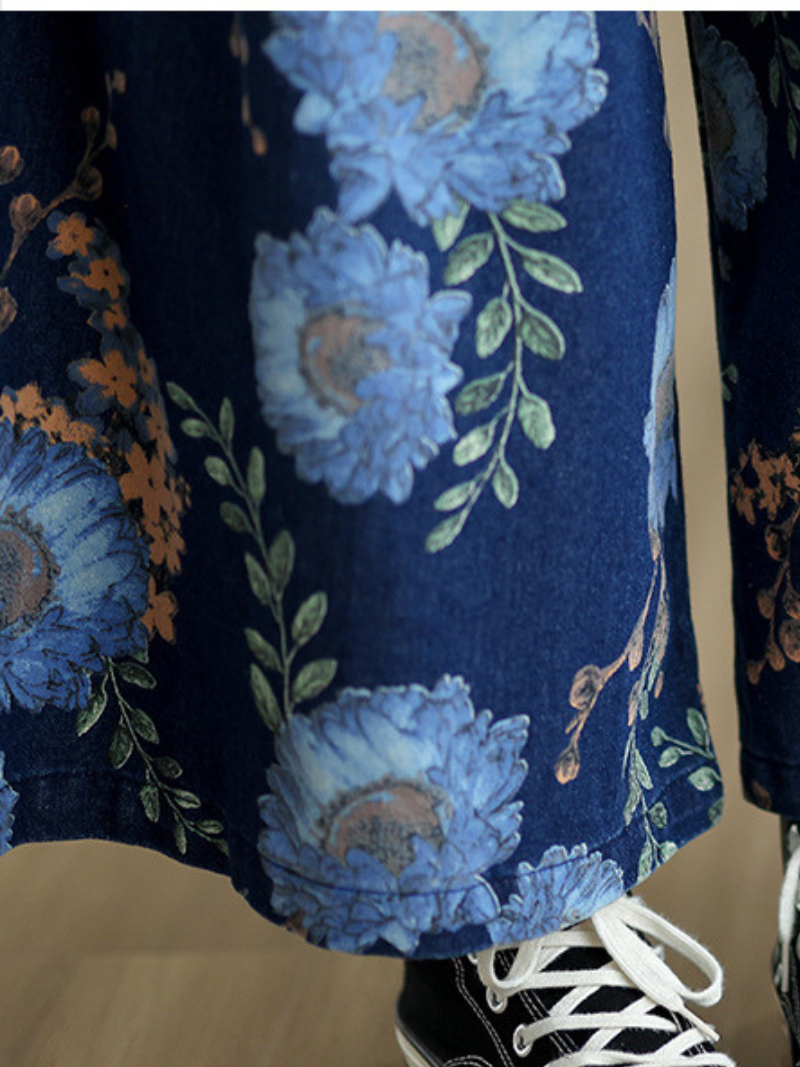  Denim high-waist design 