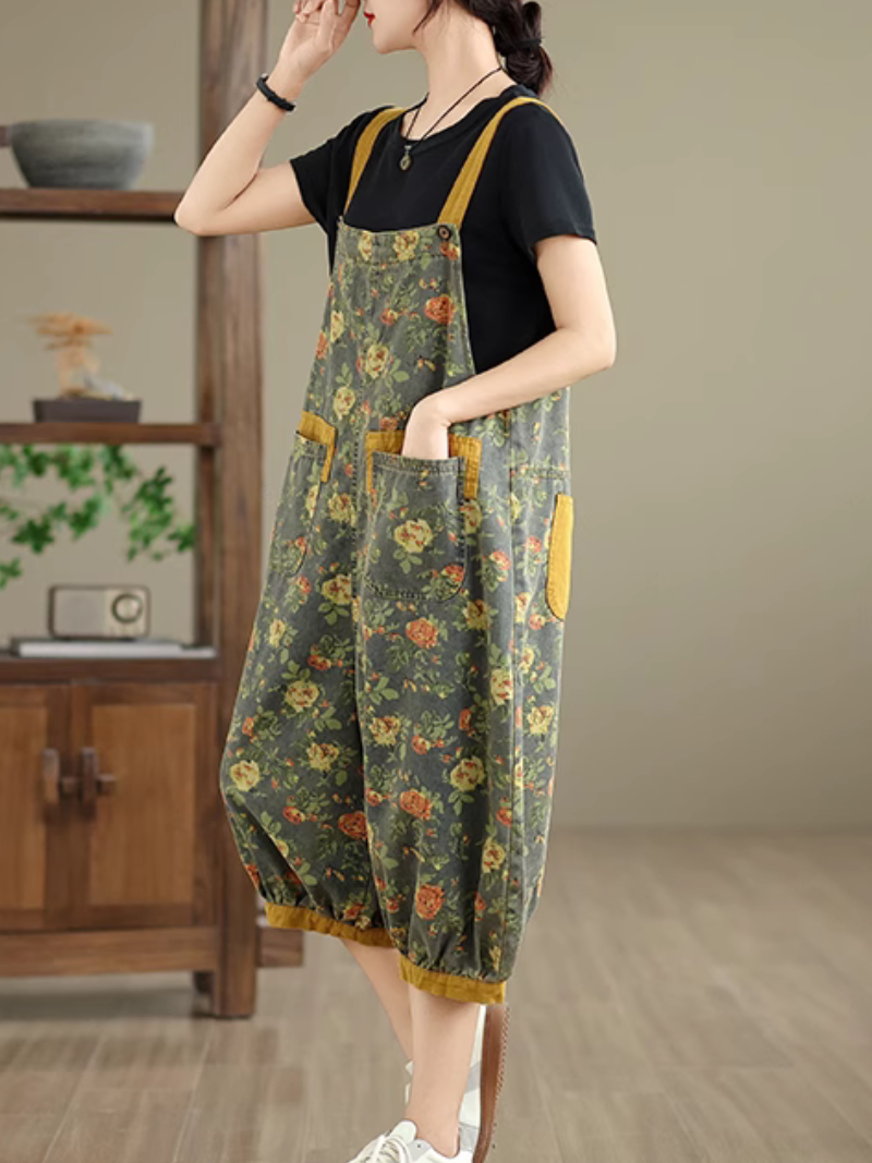 Style de pantalon rasé et parfait pour femmes Dungaree dans l'ensemble