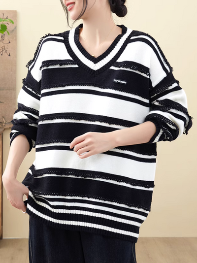 Women's Warm and Soft Stripe Pattern Sweater