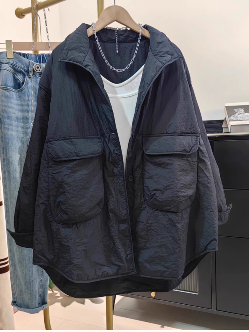 Oversized Utility Jacket with Curved Hem, Statement Pockets, Effortless Layering