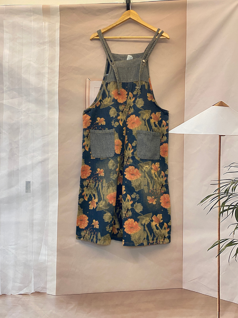 Gardez les belles salopettes en jean de vos femmes de rêve