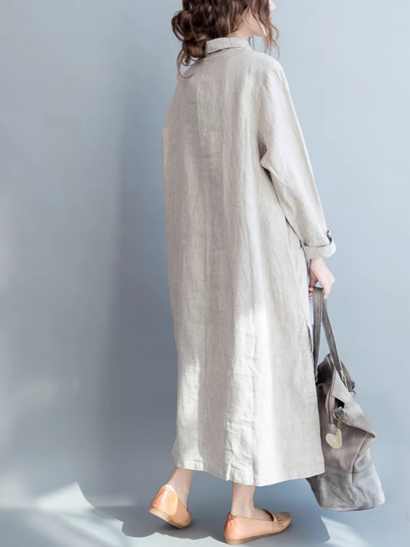 Robe de chemise à poches avant au genou du genou pour femmes