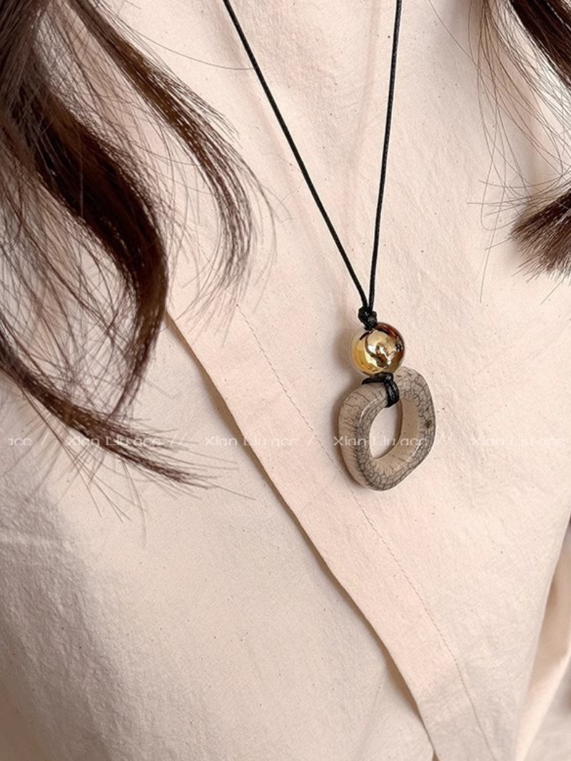 Women's Fashionable chain  