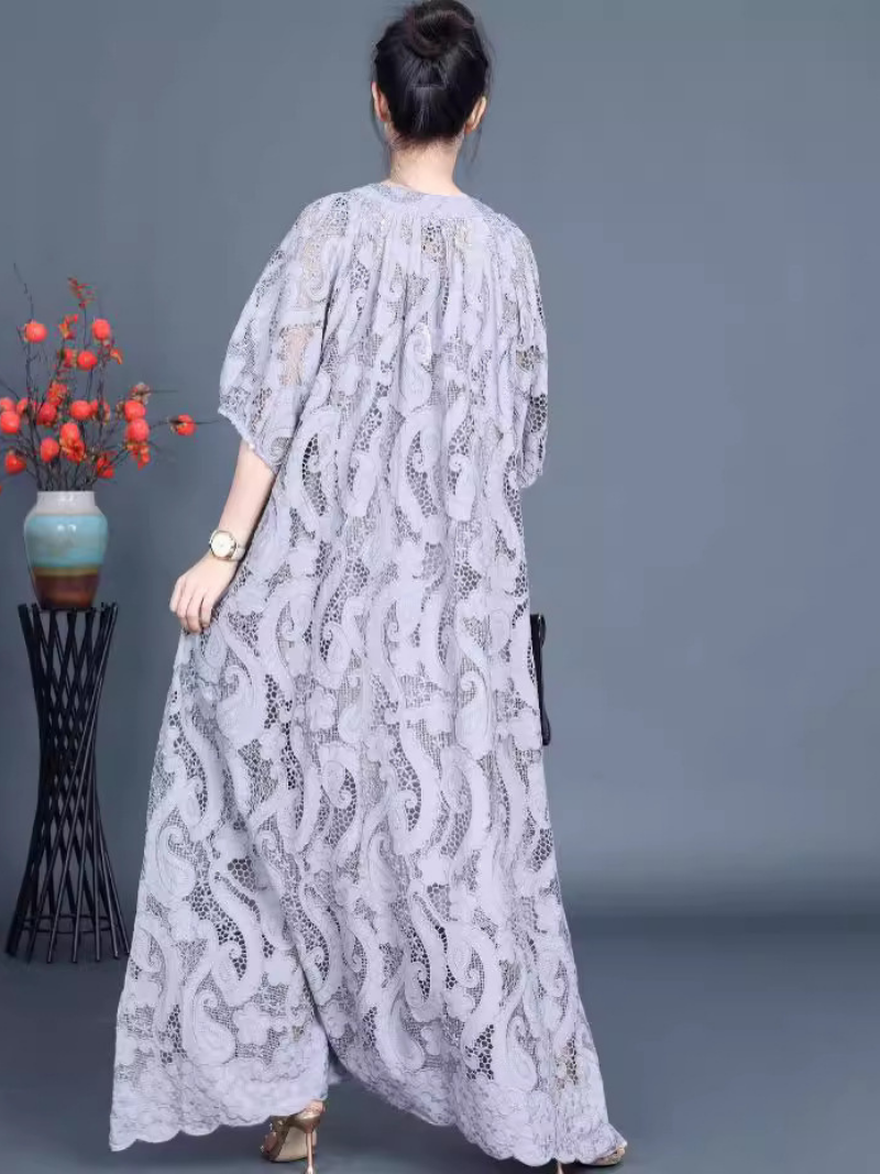 Les femmes portent à chaque occasion des fleurs de broderie robe A-line