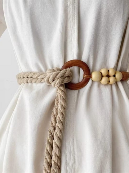 Summer de mujeres con cinturón de cintura elegante y elegante