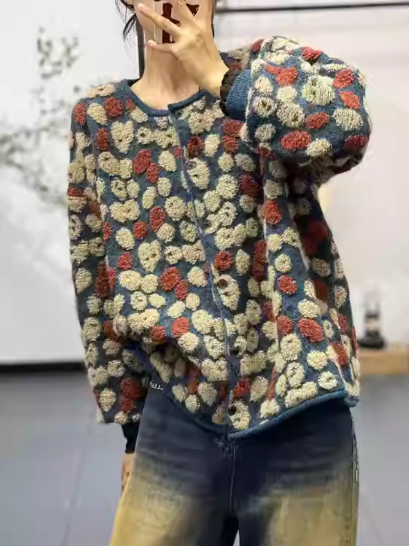 Bouclé Bloom Jacquard Cardigan in Plush Acrylic-Blend Knit with Rib Trims