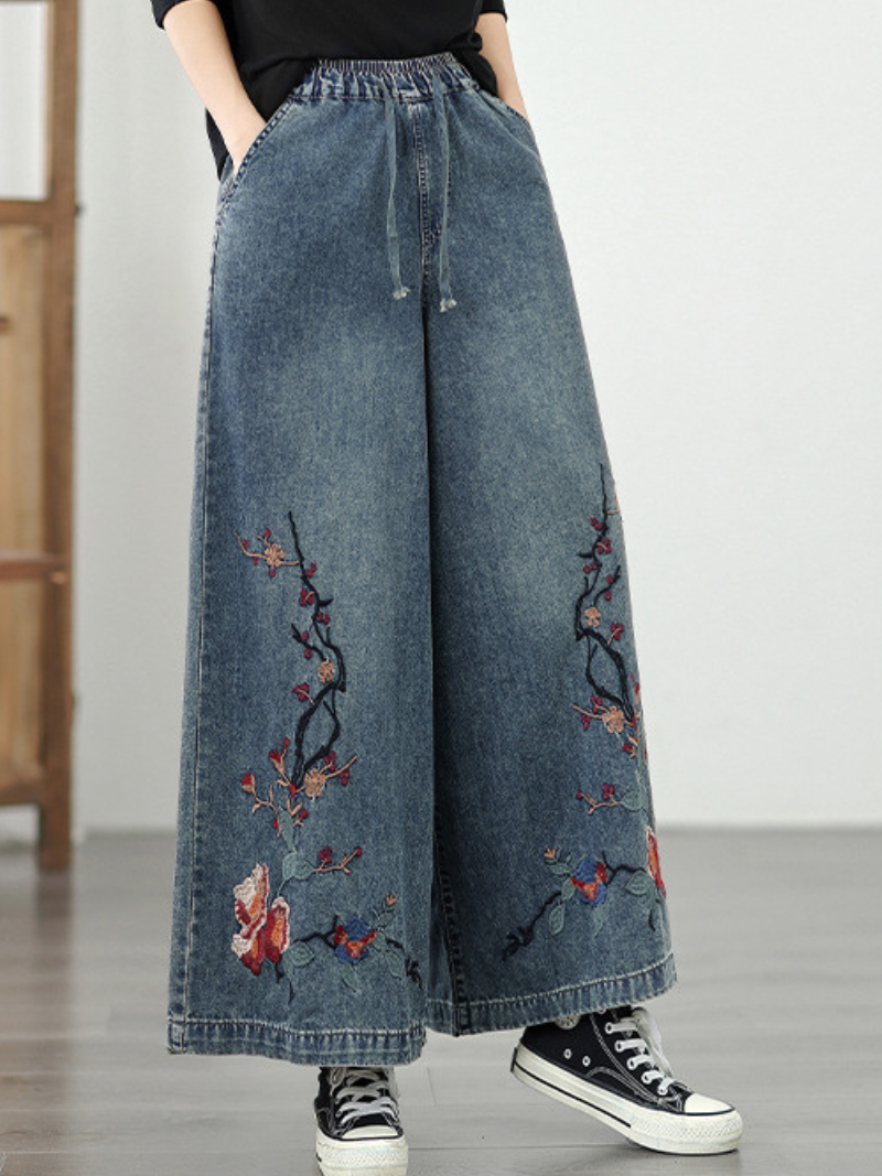 Women's Stylish and Comfortable Embroidery Loose Bottom