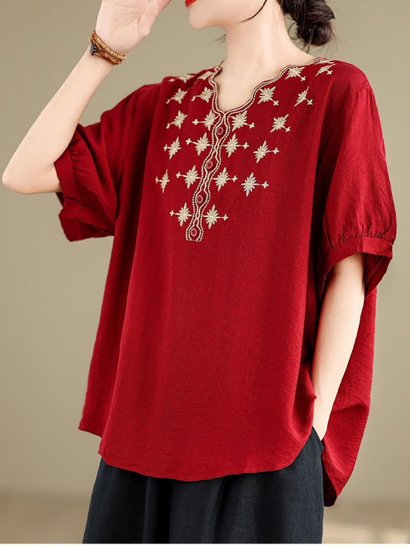 Women's Stylish and Comfortable Embroidery Loose T-shirts Tops