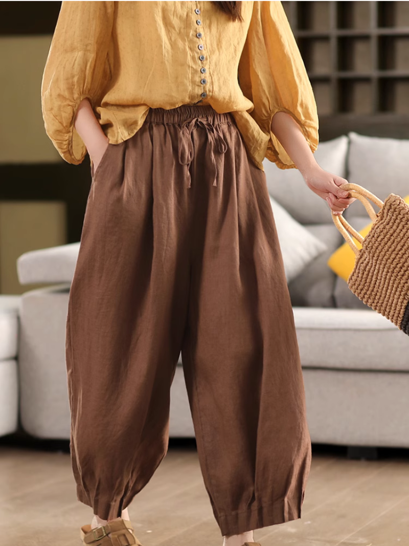 Style artistique des femmes et fond de couleur unie cool