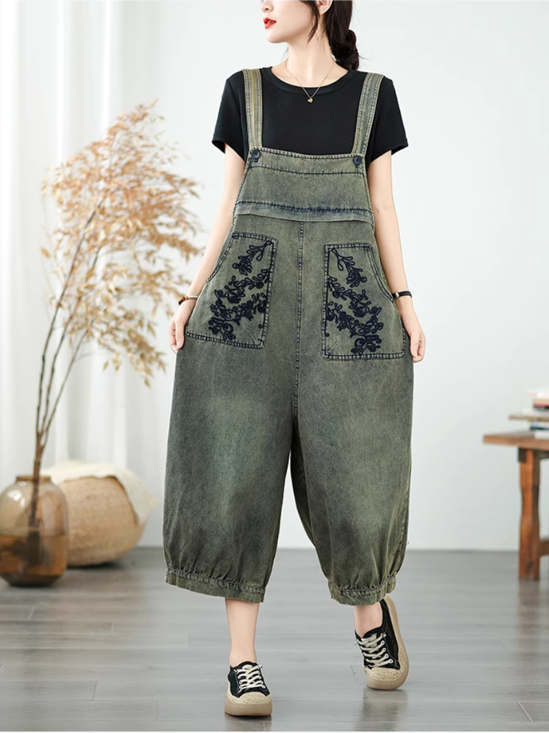 Pantalon lâche d'été pour femmes avec poches de fleurs dans l'ensemble dungaree