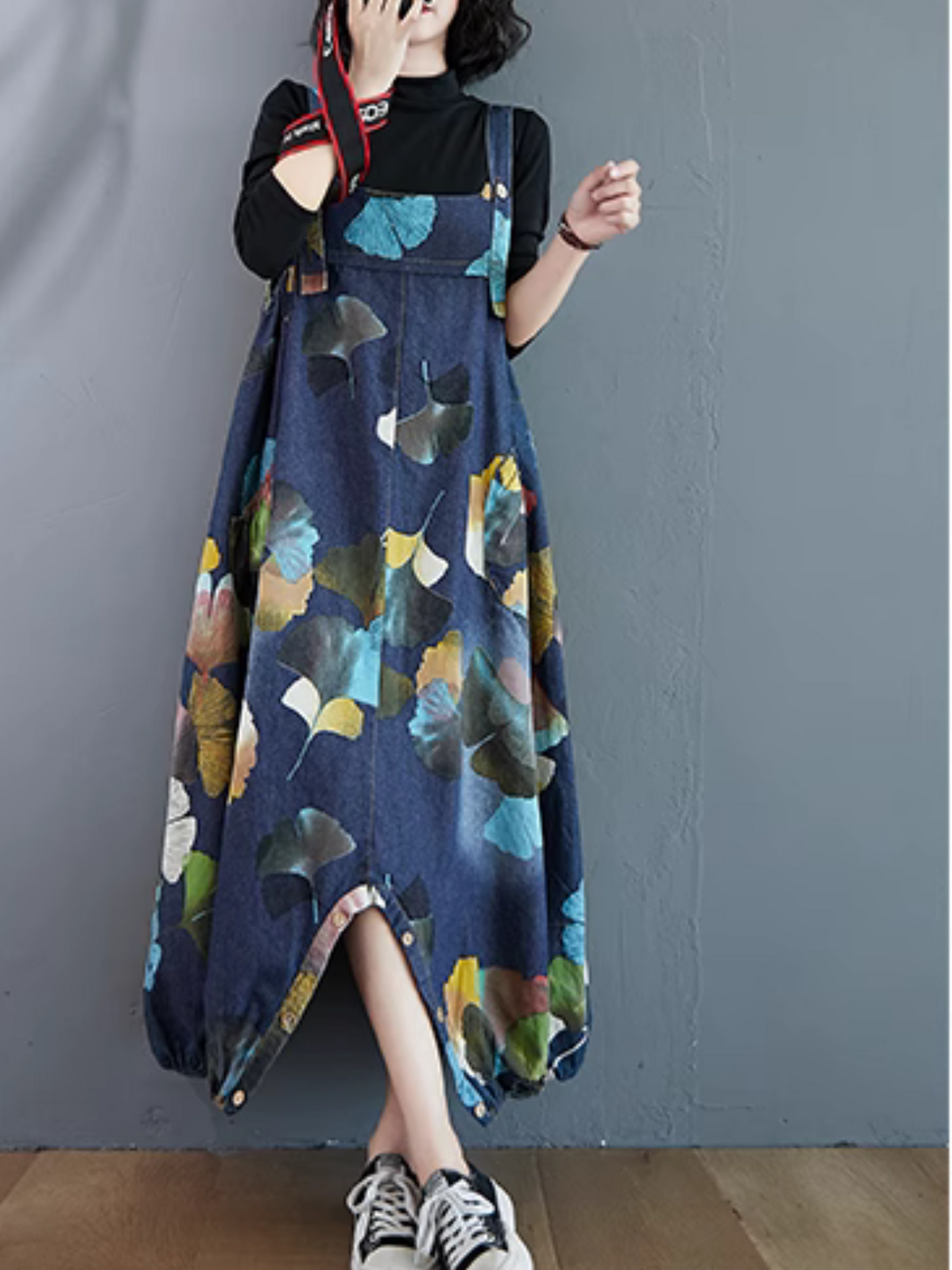   Women's long floral dress 