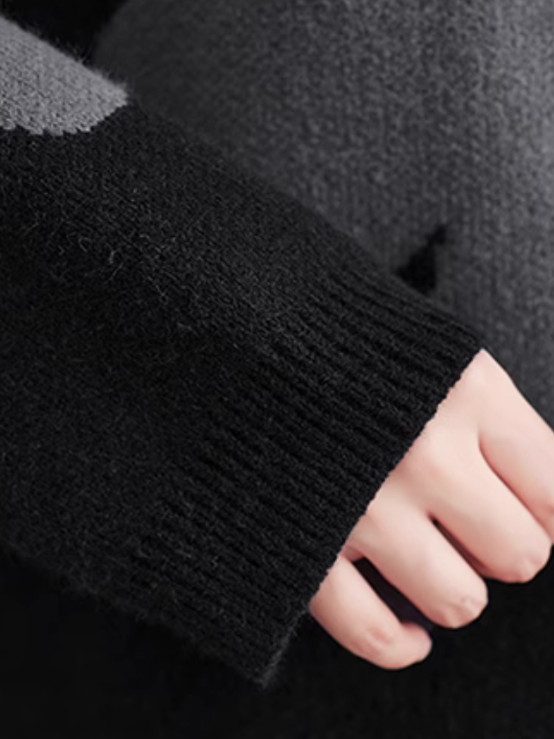 Women's Long Sleeves Sweater 