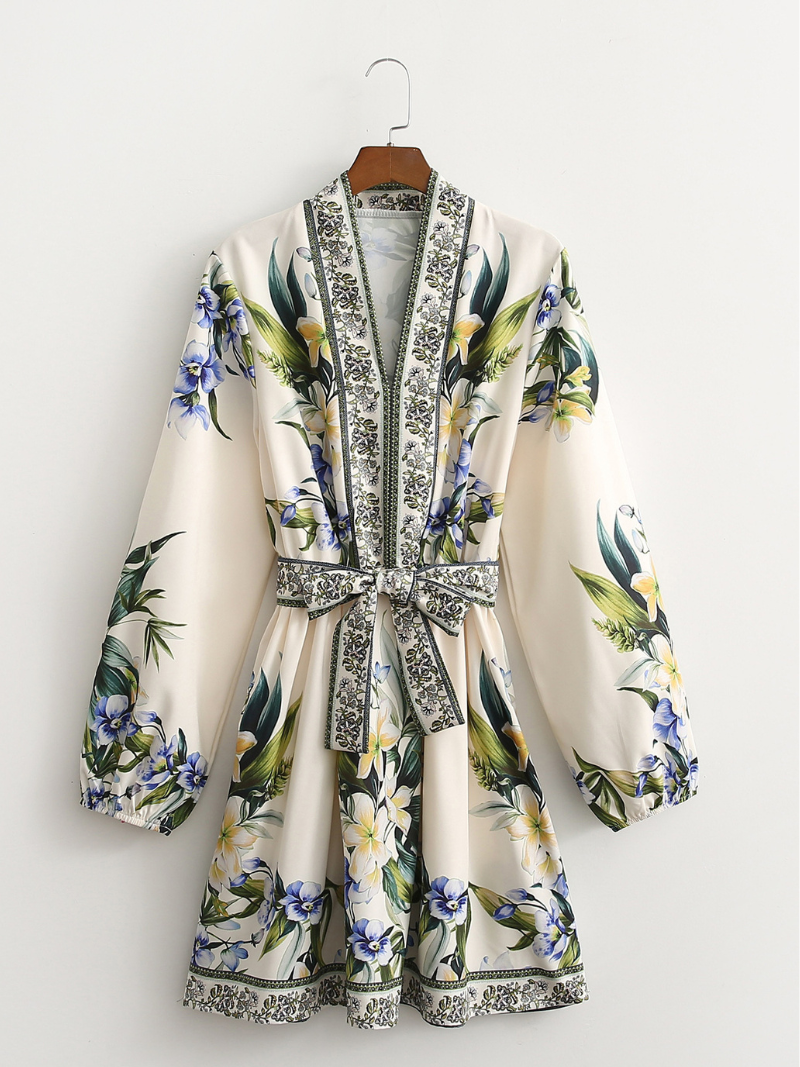 Robe de chemise de ceinture de taille à fleurs imprimées modernes pour femmes