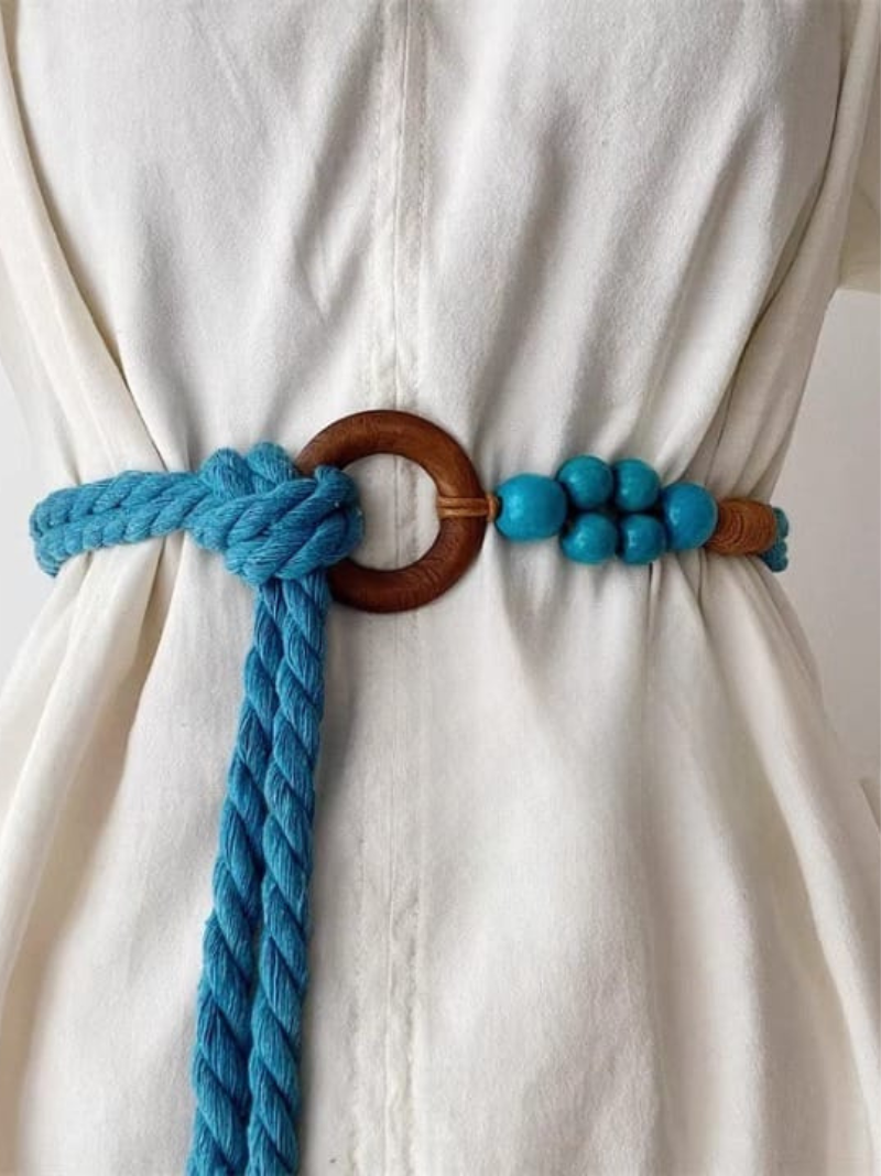 Summer de mujeres con cinturón de cintura elegante y elegante