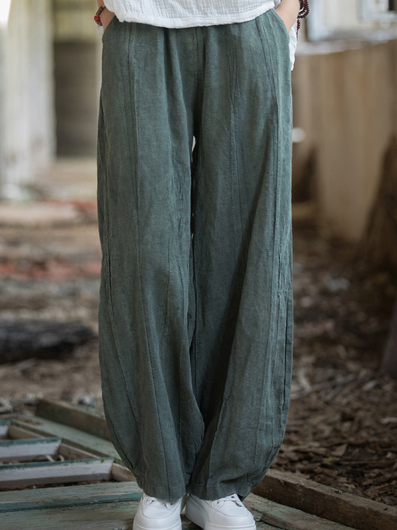 Women's wearing Blue Stone wide-leg pants 
