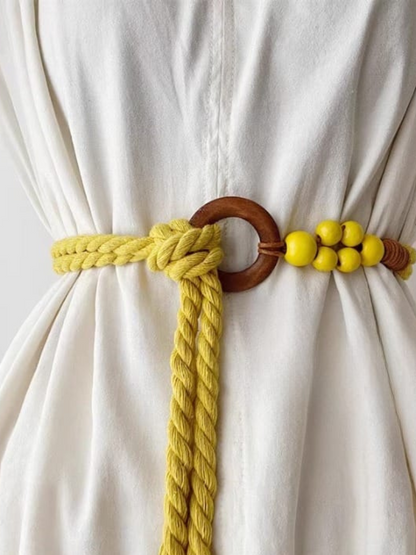 Summer de mujeres con cinturón de cintura elegante y elegante