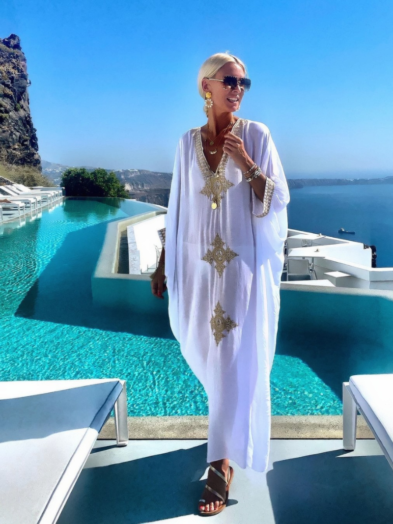 Détente des femmes en bordure de mer Broided à manches courtes Robe Kaftan