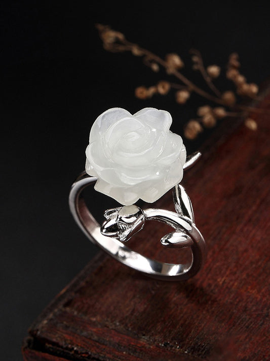 Me aturde anillos de flores blancas