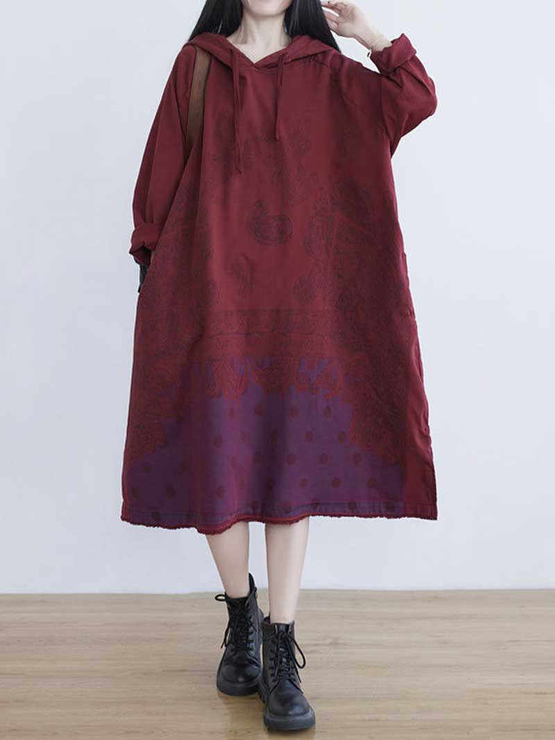 Vestido midi com capuz estampado ao vivo