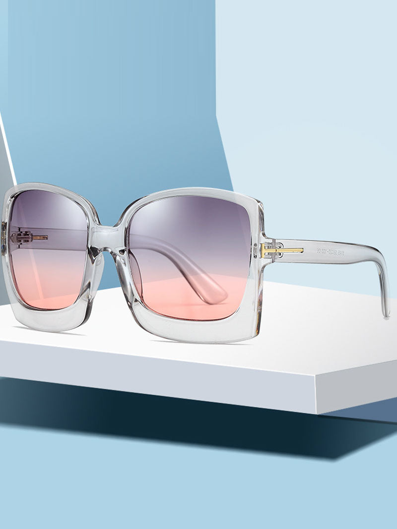 Vers des lunettes de soleil