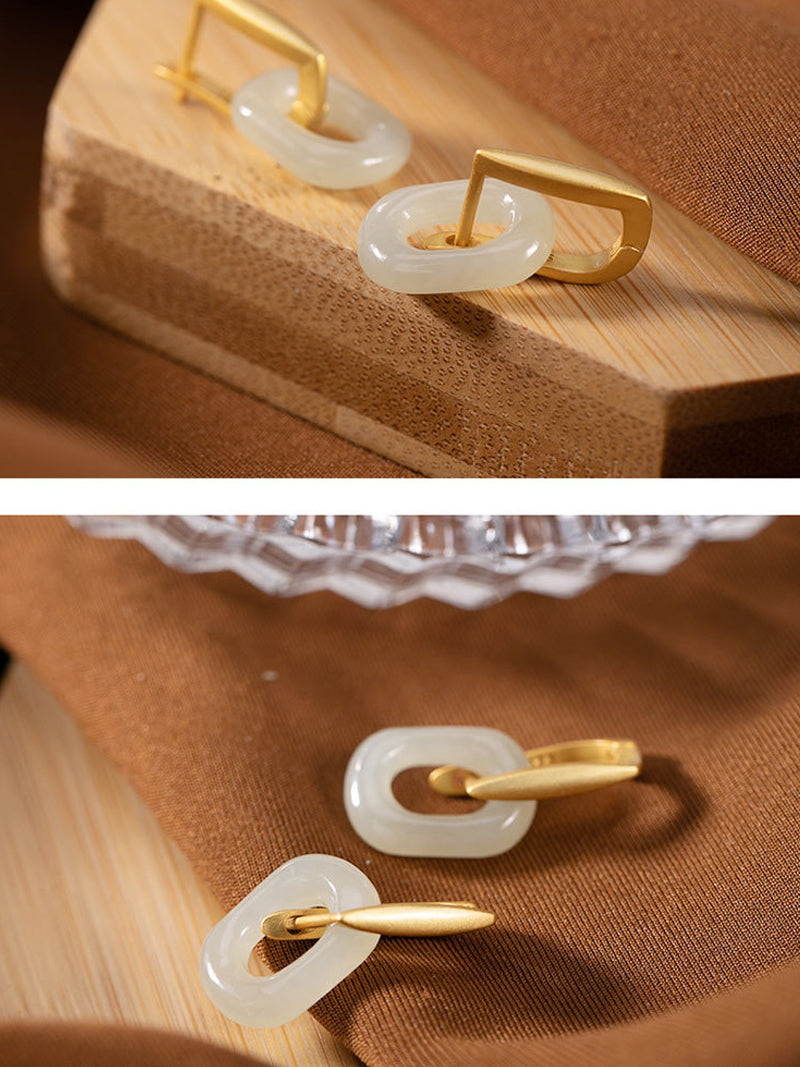 Besoin de vos boucles d'oreilles Jade Love