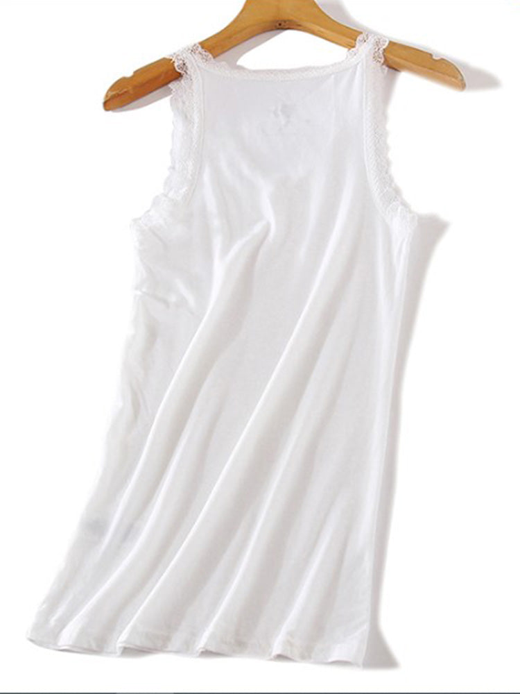 Dans l'ambiance des bords de dentelle