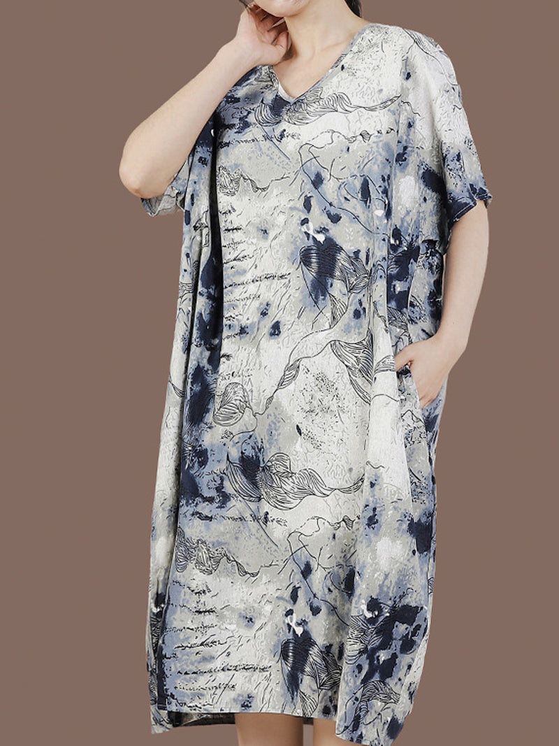 Me tenant une robe midi