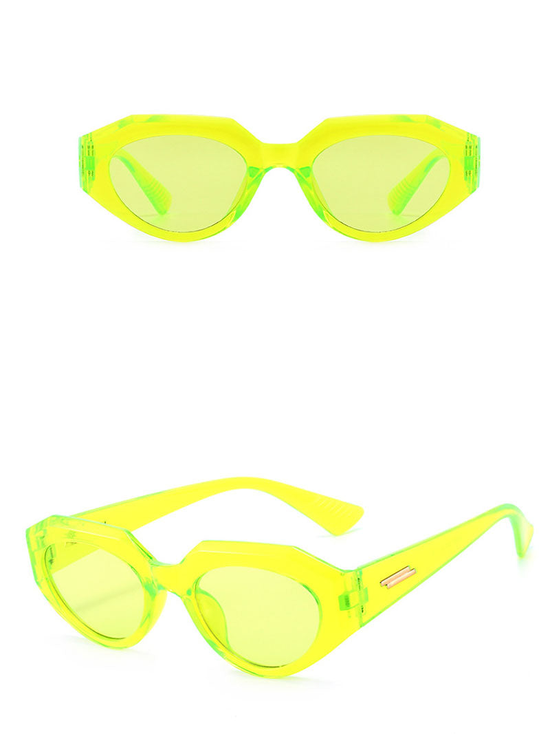 Plein de lunettes de soleil d'amour