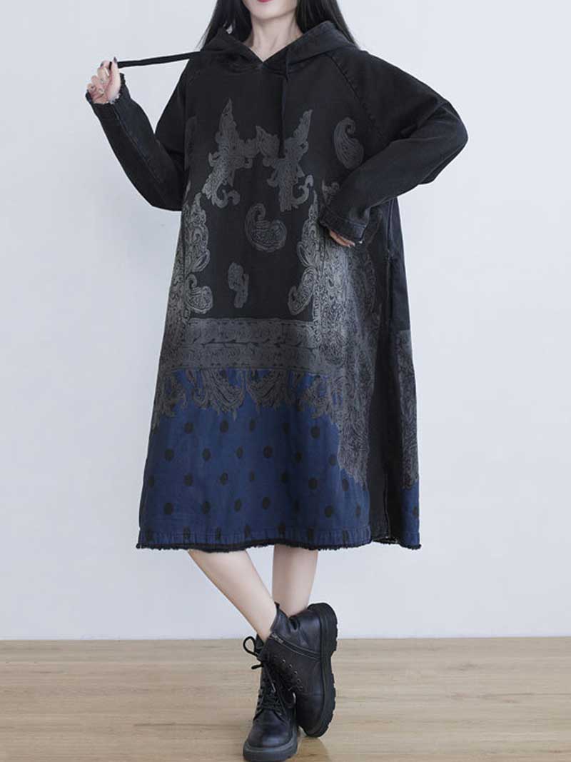 Vestido midi com capuz estampado ao vivo