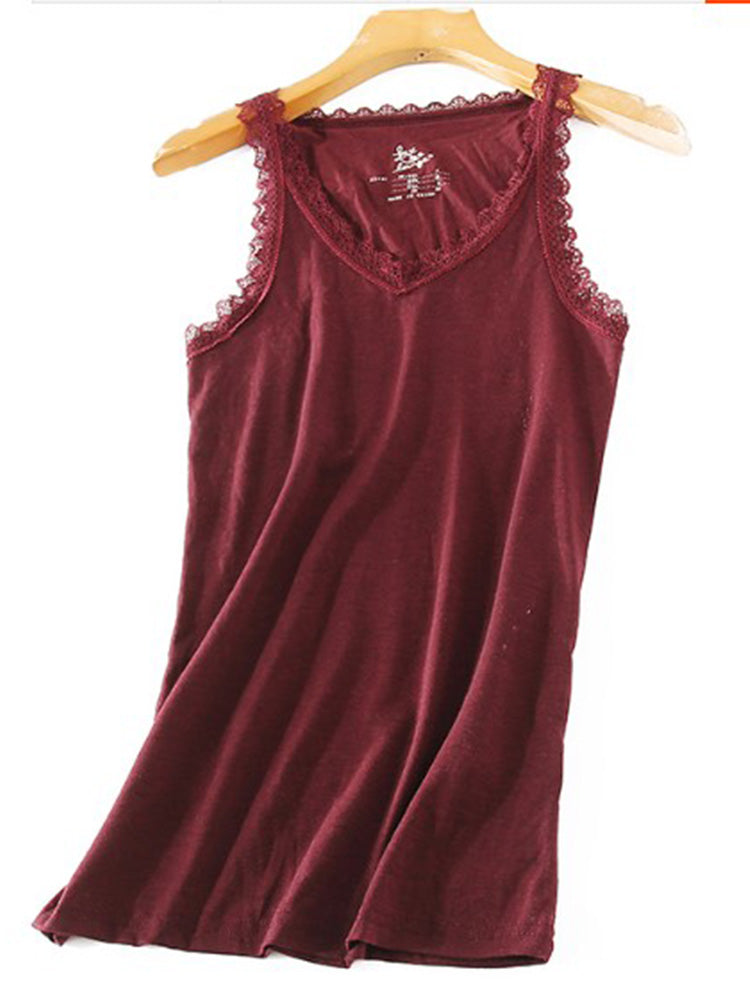 Dans l'ambiance des bords de dentelle