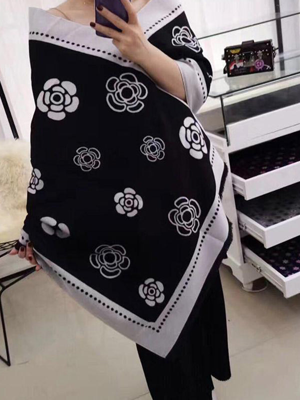 Écharpe en laine florale