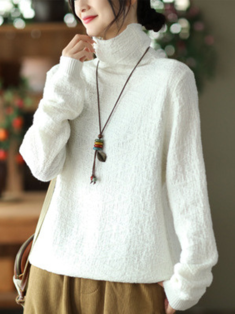 Women's White Pullover Top