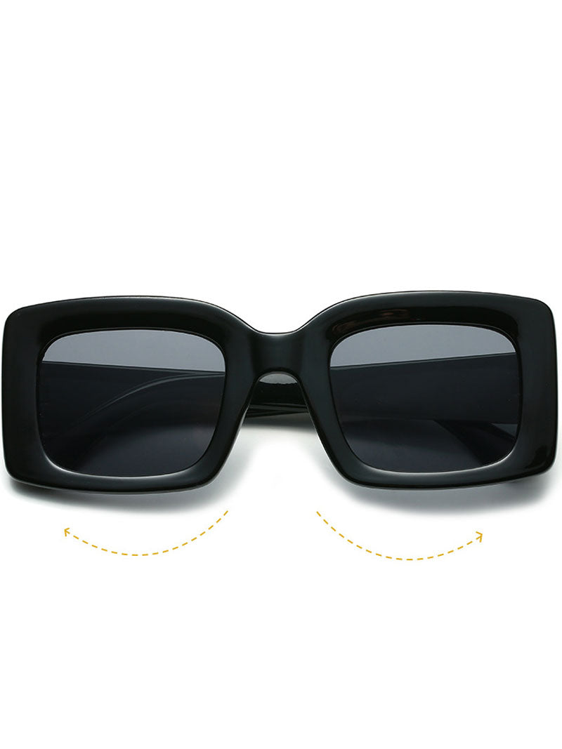 Moment de lunettes de soleil confort