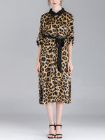 Ivy vintage contraste com lapela pescoço estampa de animal abotoado com cinto midi vestido