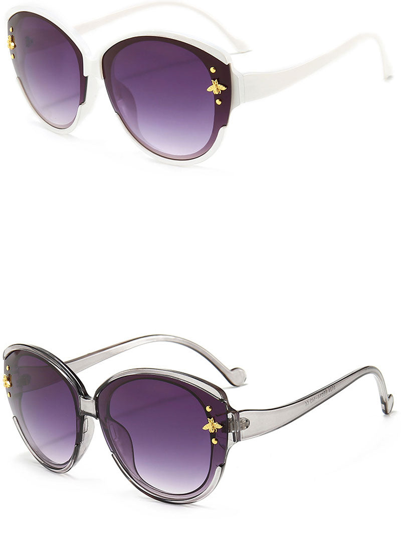 Courez vers moi des lunettes de soleil