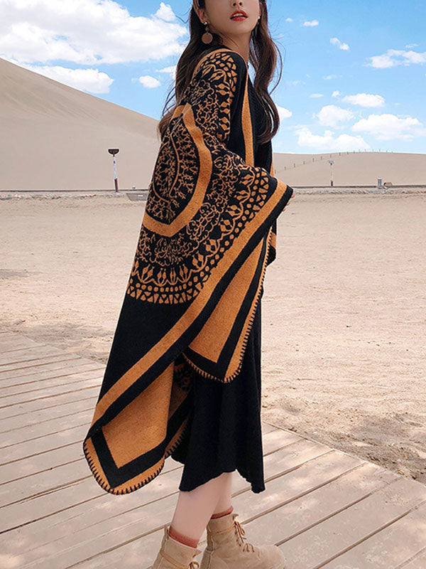 Cardigan noire d'impression ethnique