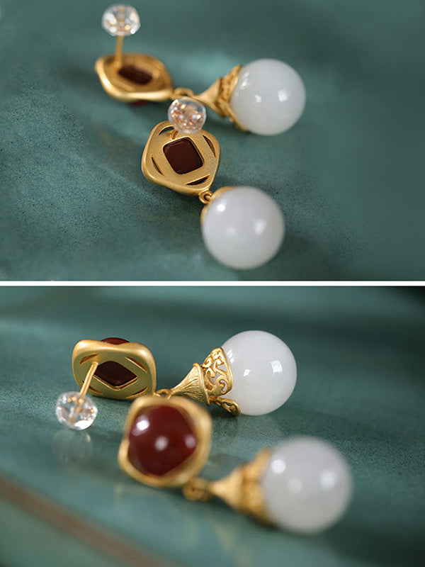 Les boucles d'oreilles de seconde ou non