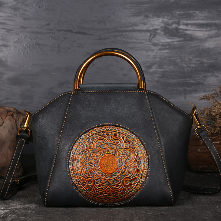 Chic Retro Women's Leather Shoulder Bag
