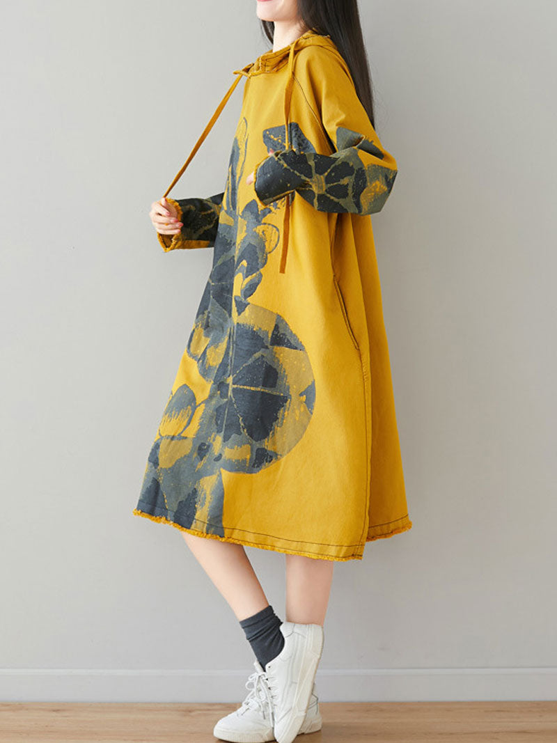 Une vieille robe à capuche